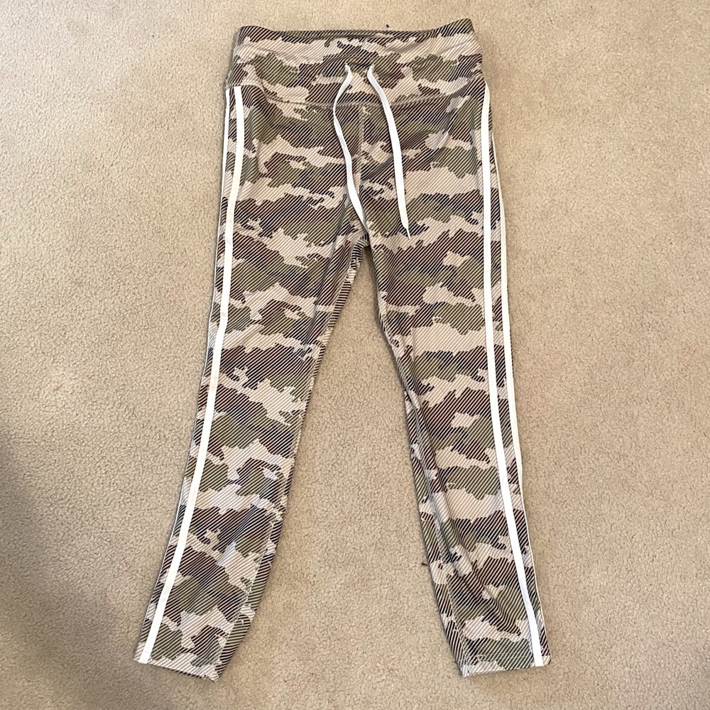 Avia Camo Athletic Leggings